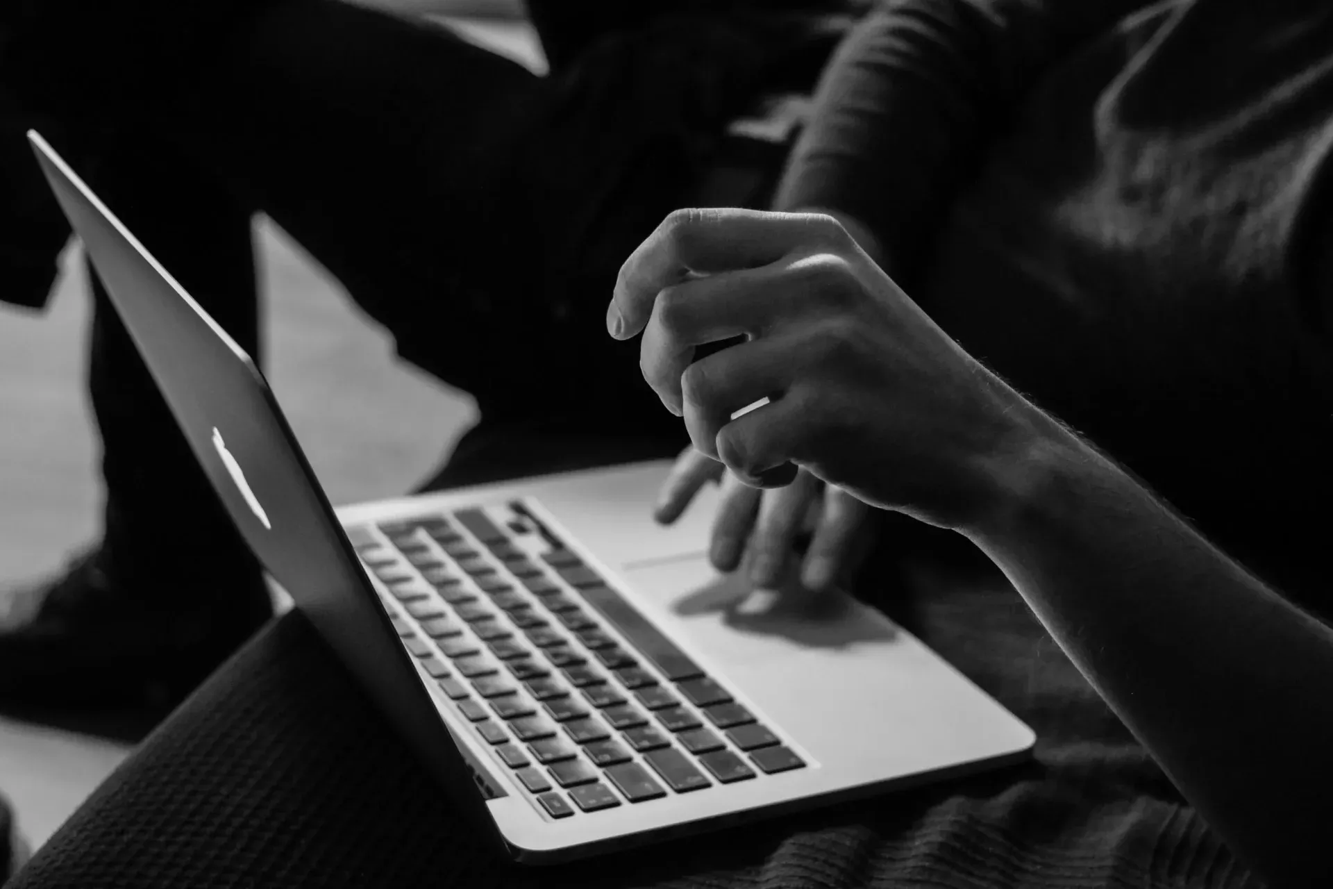 Intelligence artificielle et relation client bancaire : opportunité stratégique ou risque pour l’humain ?